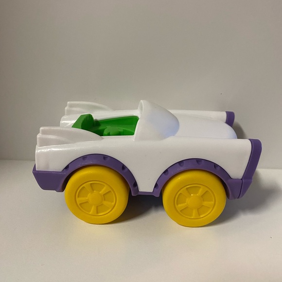 Fisher Price Little People Joker Figure & Vehicle Set DC Super Friends Toy & Car - Picture 10 of 13